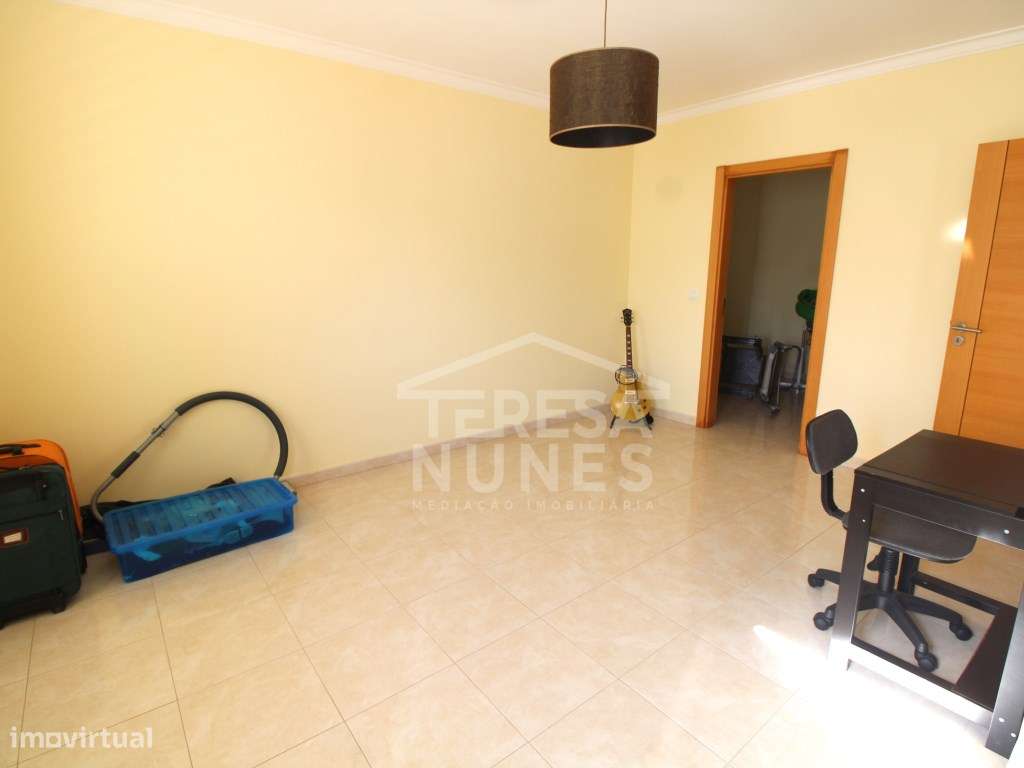 MORADIA ISOLADA V6 - REDONDOS / FERNÃO FERRO-31