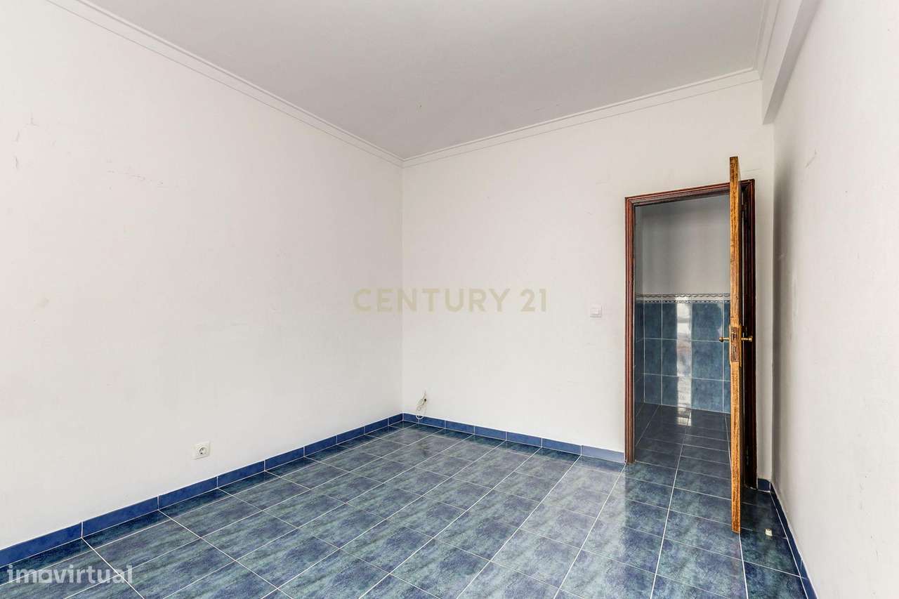 Apartamento T3 nas Paivas - Amora, junto ao Parque Urbano-16