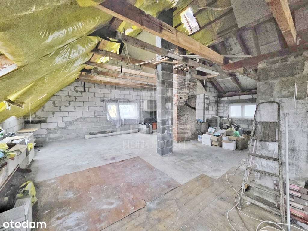 Dom w atrakcyjnej lokalizacji-19