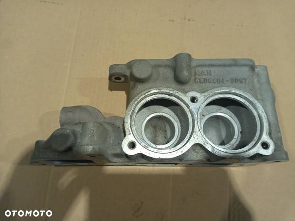 OBUDOWA TERMOSTATU MAN EURO 6  TGX TGS 51064043097 - 1