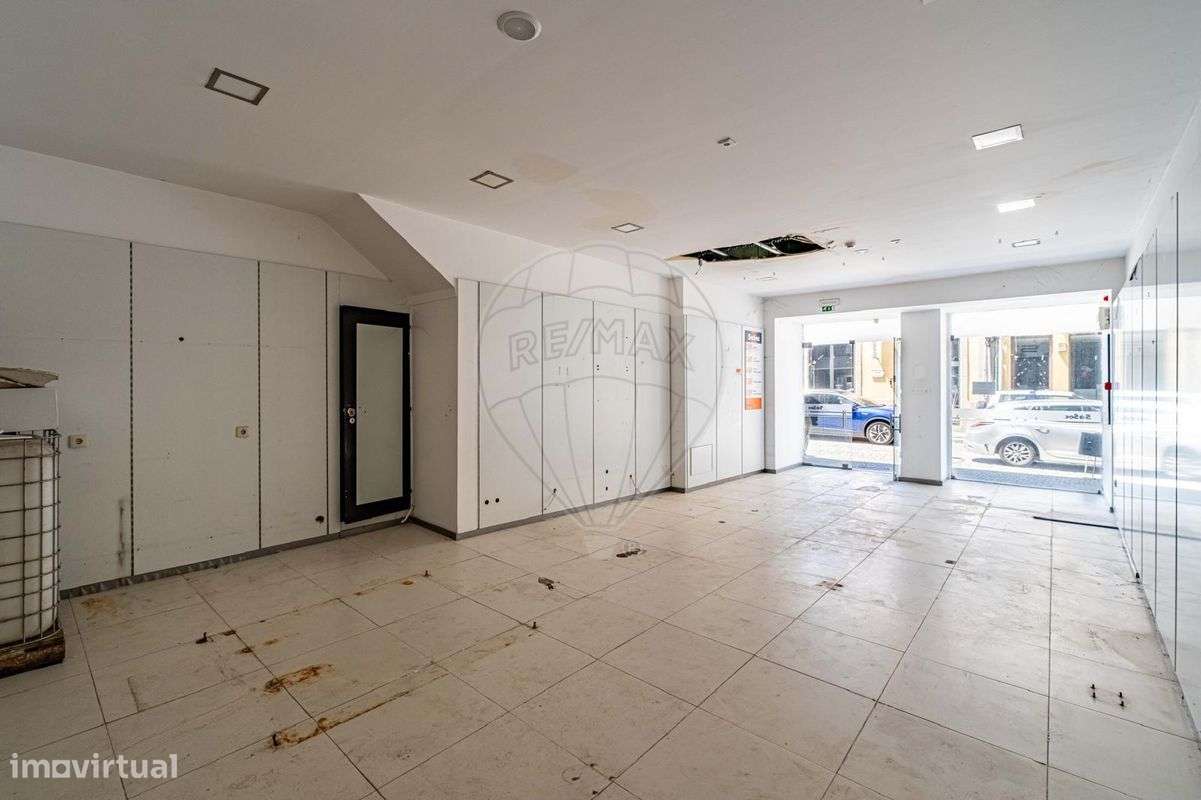 Prédio  para venda - Grande imagem: 2/24