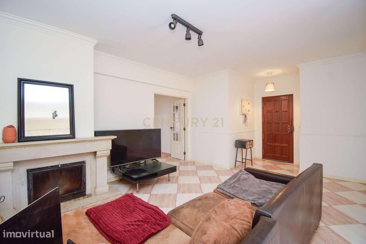 Exclusivo apartamento T2 com terraço na Quinta do Barão – Carcavelos-7