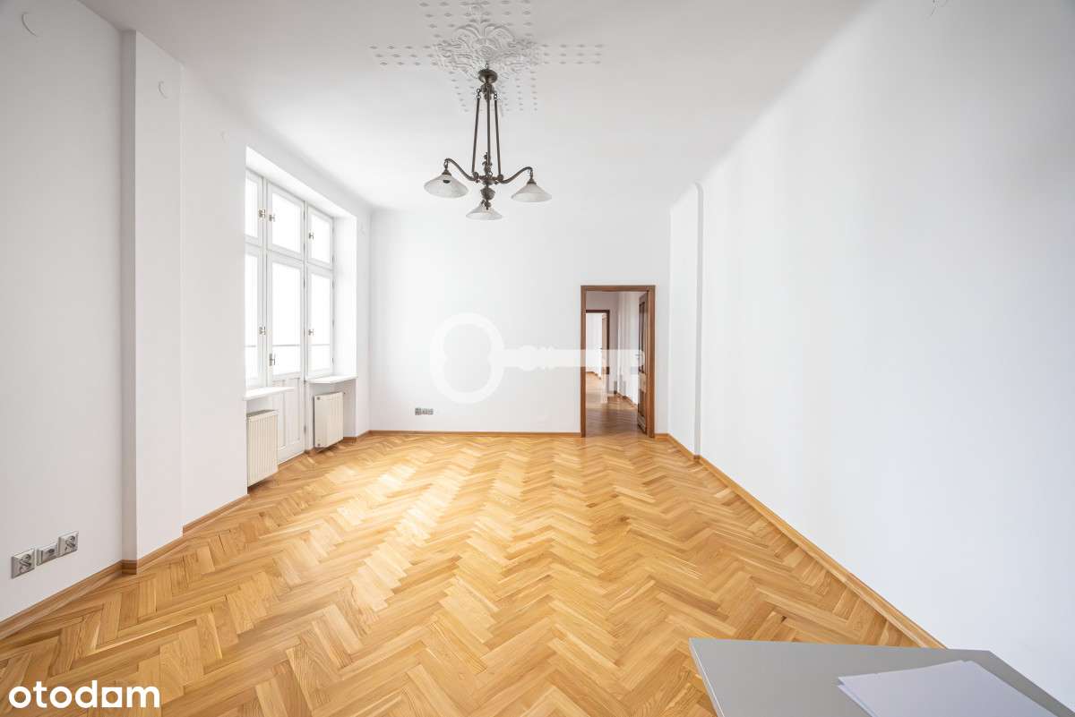 Apartament W Zabytkowej Kamienicy Z Windą - Pełny obrazek: 2/20