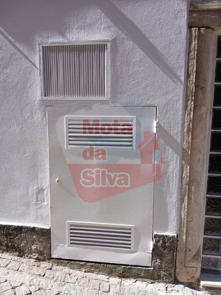Excelente Apartamento T2 no Centro histórico de Portalegre-7