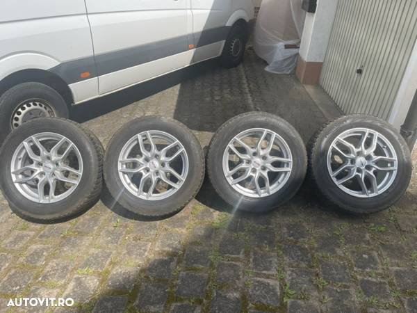 Jante Bmw X1X2X3X4 cu cauc 225/60/R17 iarna dot 2014 7-8 mm Nokian 75jx17et37 - 1