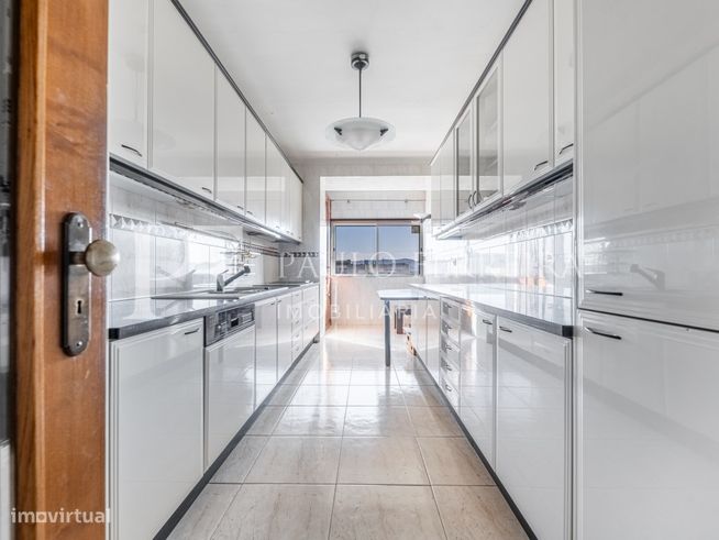 Apartamento T6 no centro de Famalicão-10
