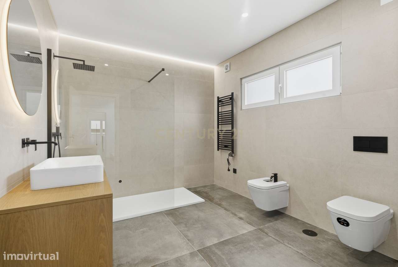 Luxuosa Moradia T4 com Vista Mar em Silveira, Torres Vedras-38