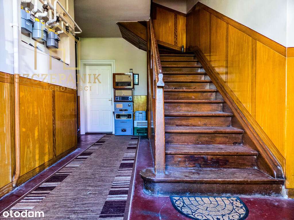 Dom z działką podzielony na 3 odrębne mieszkania !-9