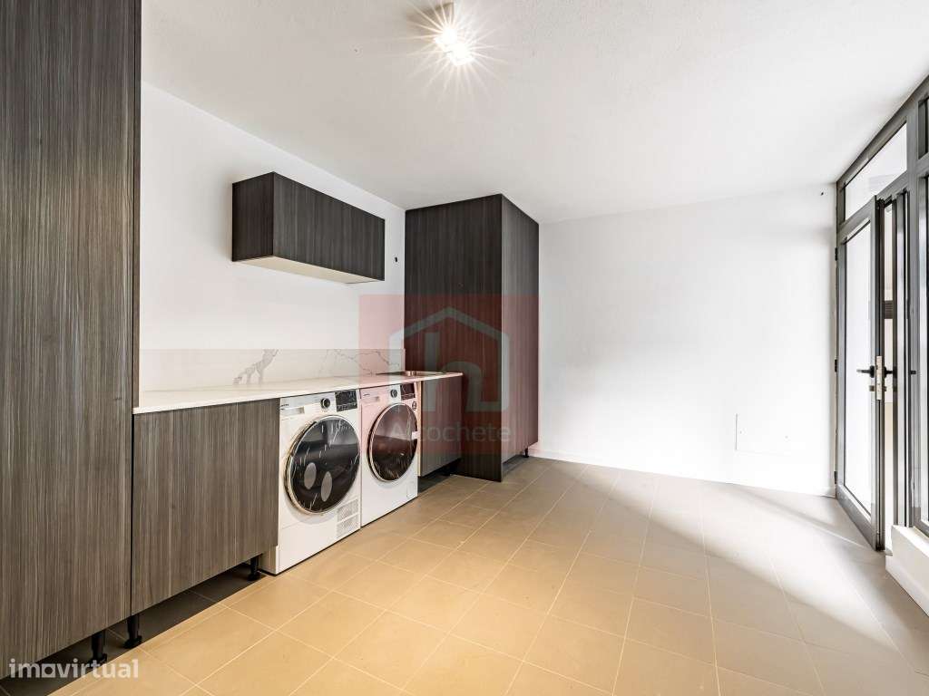 Moradia T4 geminada + Rooftoop em Alcochete-54