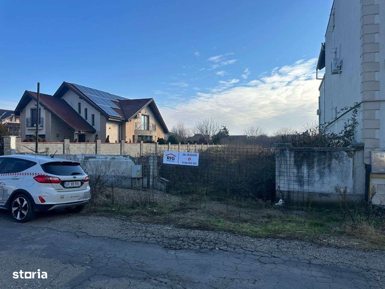 Teren de vanzare in zona Parneava - Imagine principală: 3/3