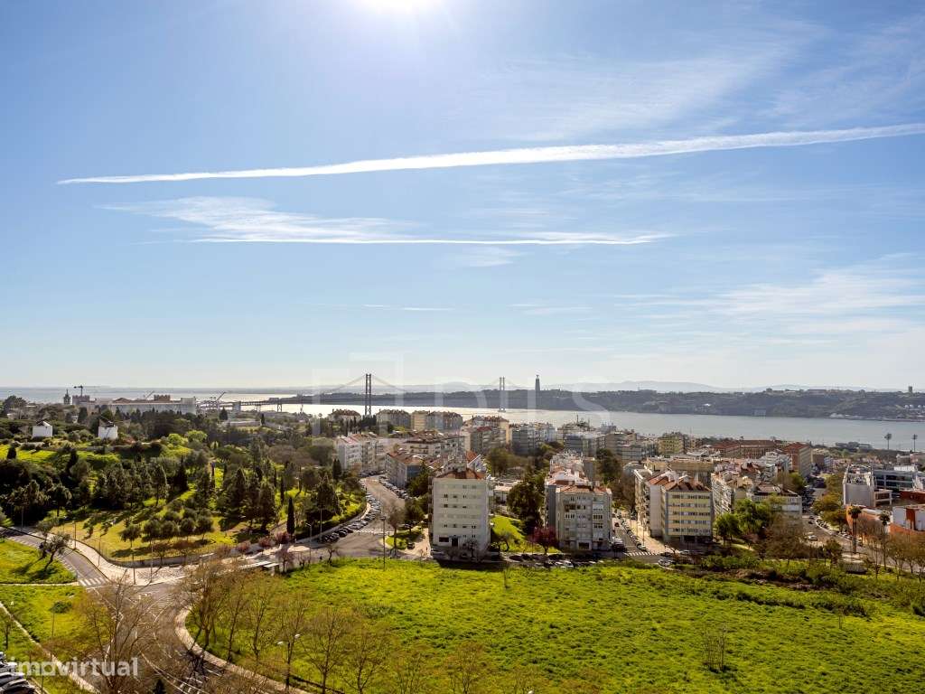 Apartamento T3 com garagem e vista rio, em Belém, Lisboa-22