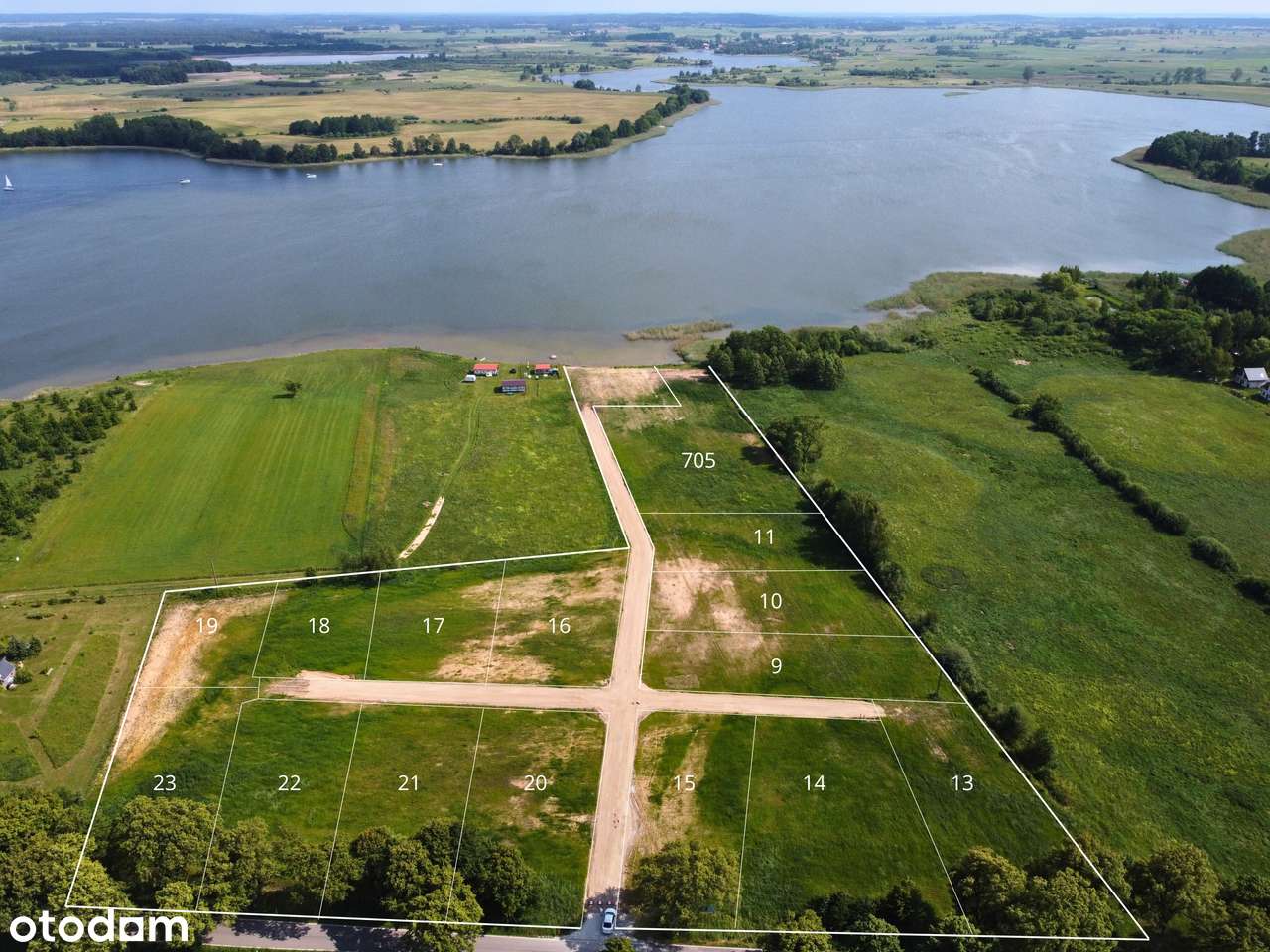 Działka nad jeziorem | Mazury | 1426 m² | Media + pomost | F-VAT-3