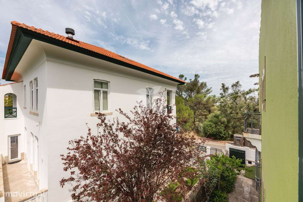 Moradia histórica T6  em Sintra com jardim, piscina e garagem-57