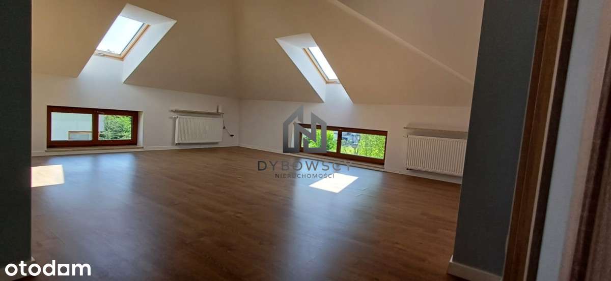 Funkcjonalny bliźniak 200m na zadbanym osiedlu-9