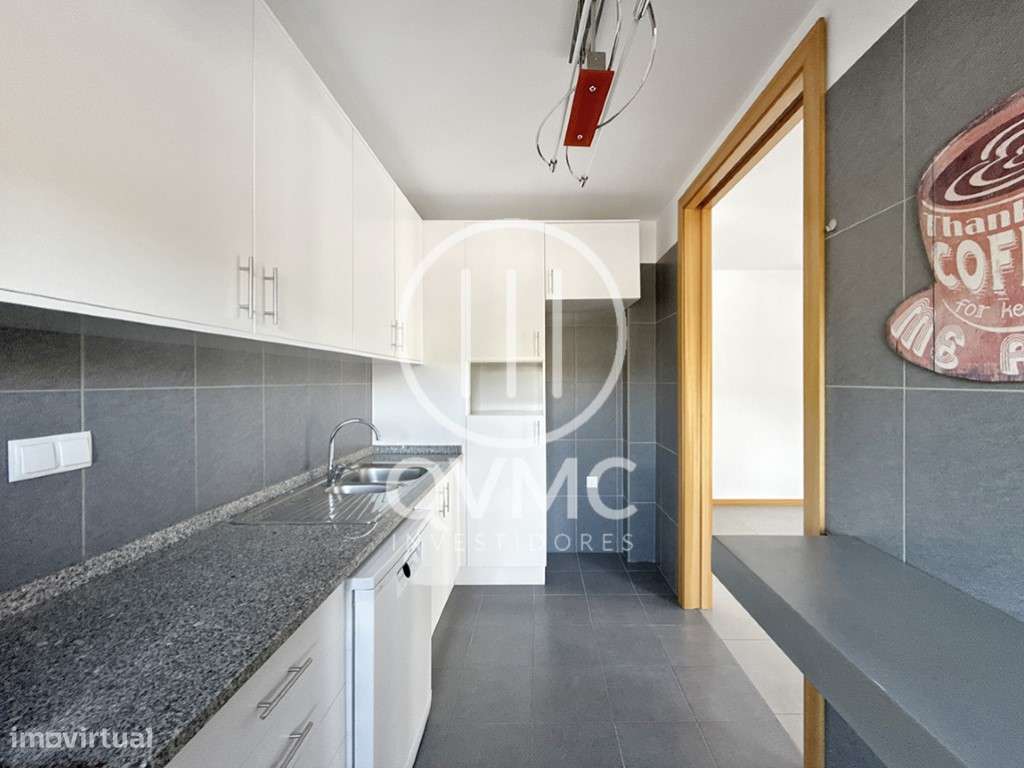 Apartamento T3 em Sesimbra com parqueamento - Vista mar e castelo-14