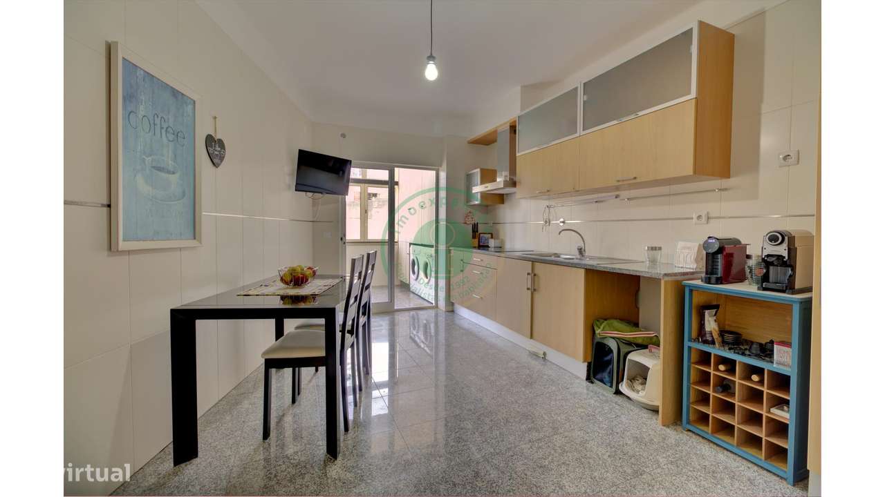 T3 com Garagem e Terraço-11