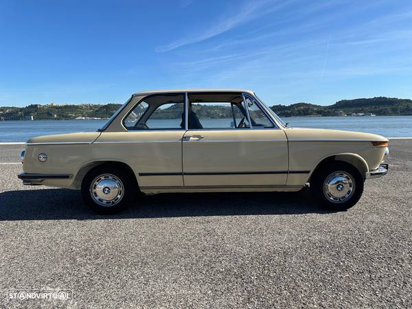 BMW 2002 - 10