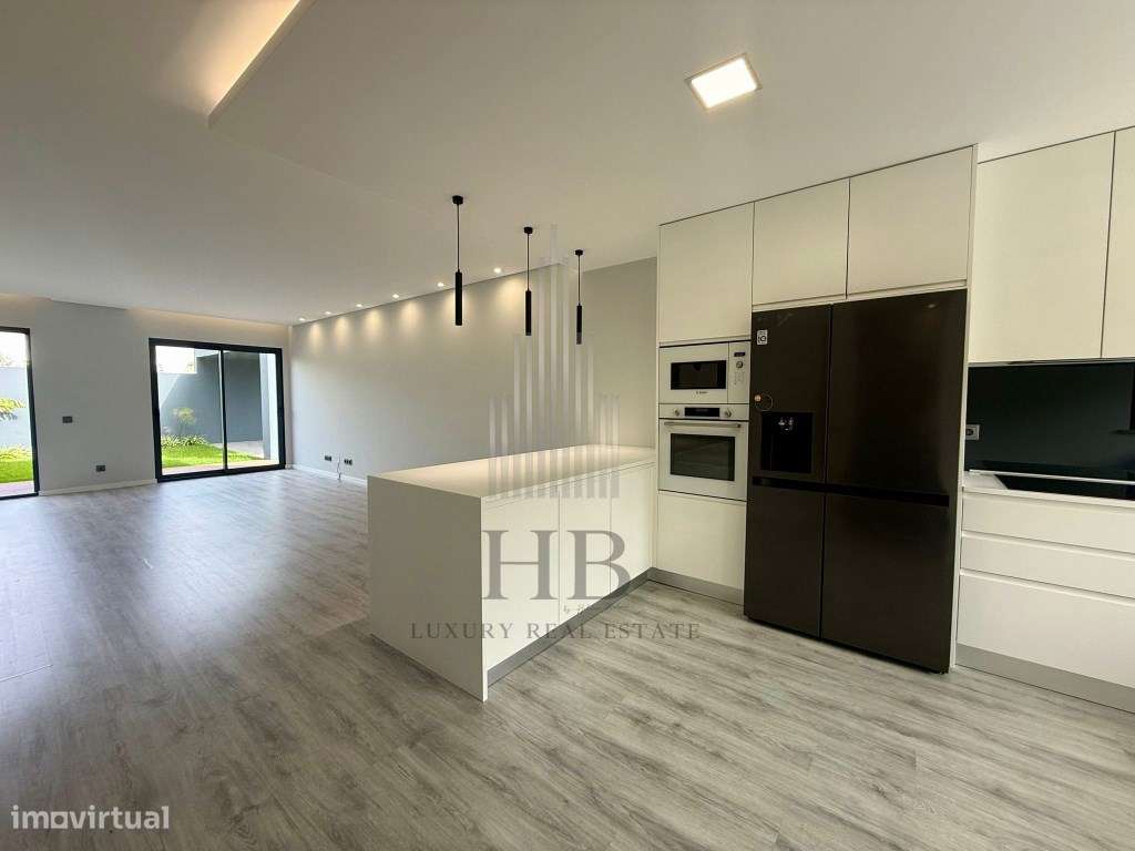 Moradia T3 com Jardim em Bicesse | Cascais-5