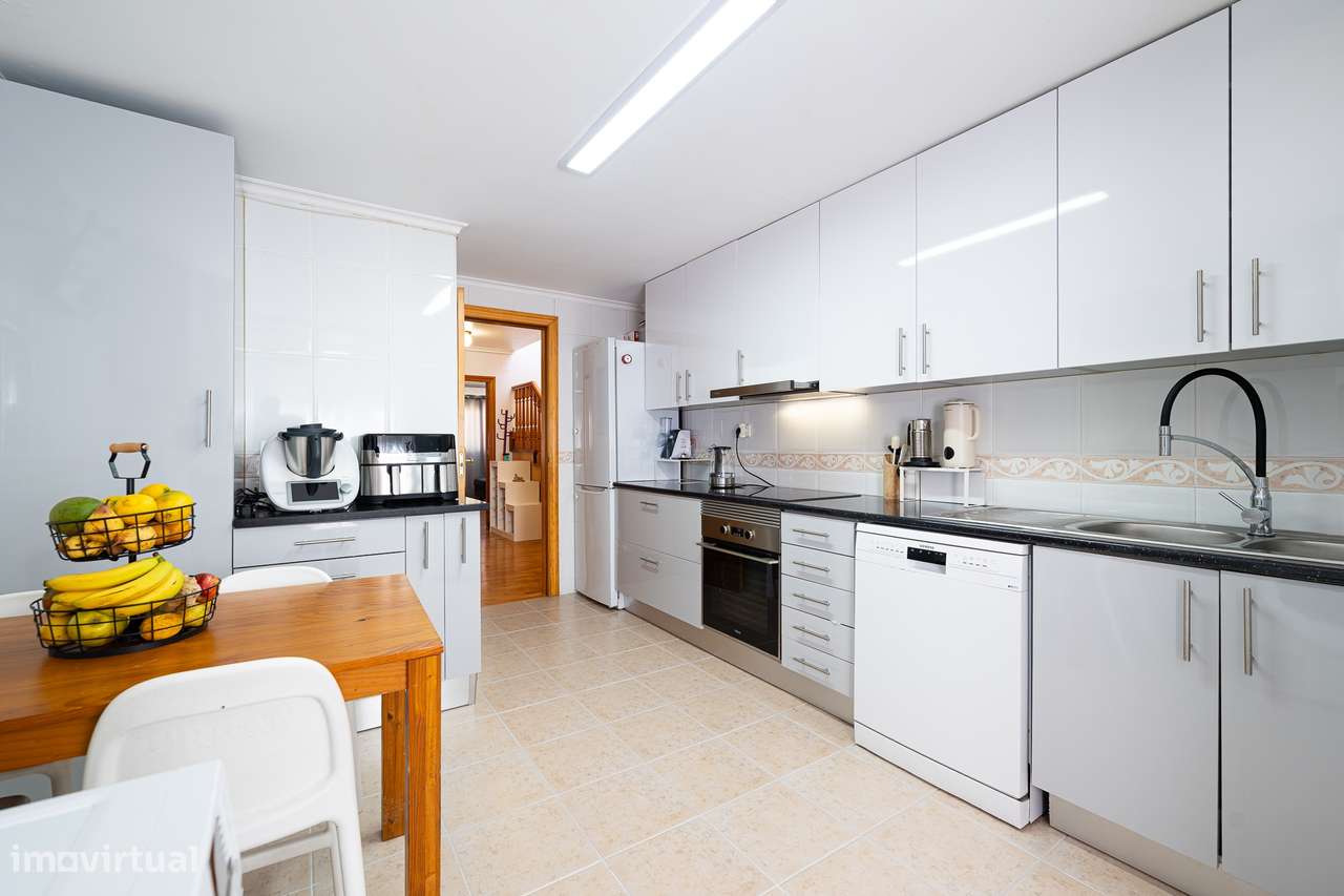 Apartamento T4 DUPLEX Venda em Alhos Vedros,Moita-11