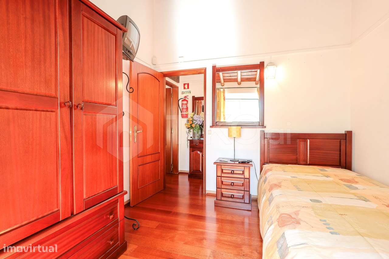 QUINTA T7 COM ALOJAMENTO LOCAL, RESTAURANTE, PISCINA E LAGO EM BEJA SÃ-25