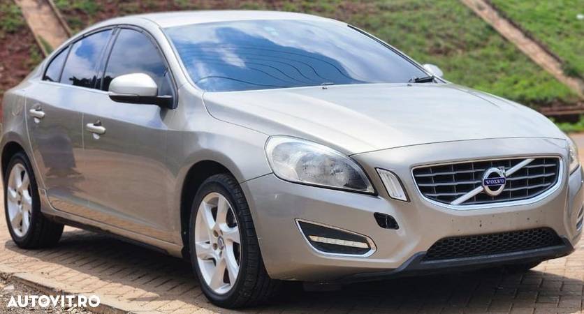 FAR STANGA VOLVO S60 2011 SIMPLU - 1