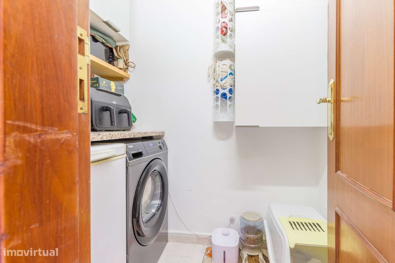 Apartamento T3 com uma localização excelente na Quinta do Conde - Grande imagem: 3/25