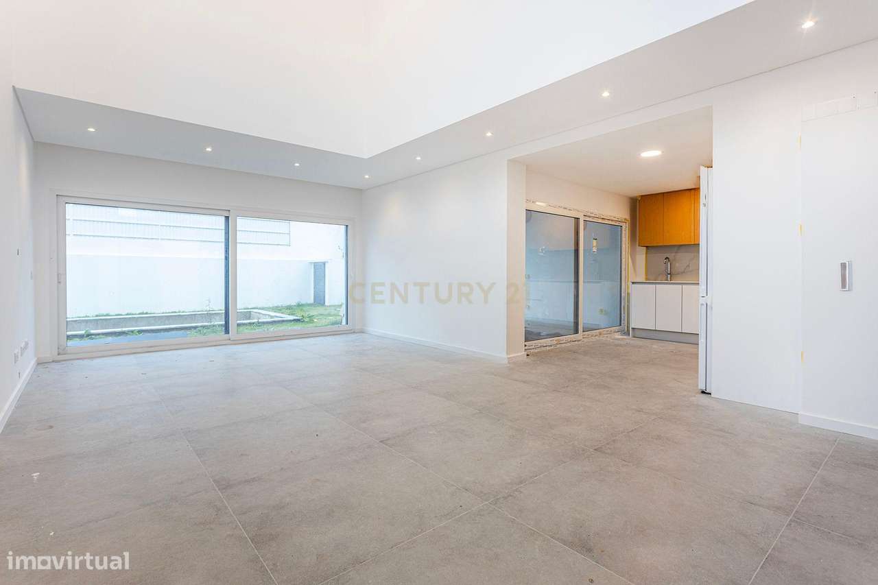 Moradia nova na prestigiada Marisol - Grande imagem: 2/36