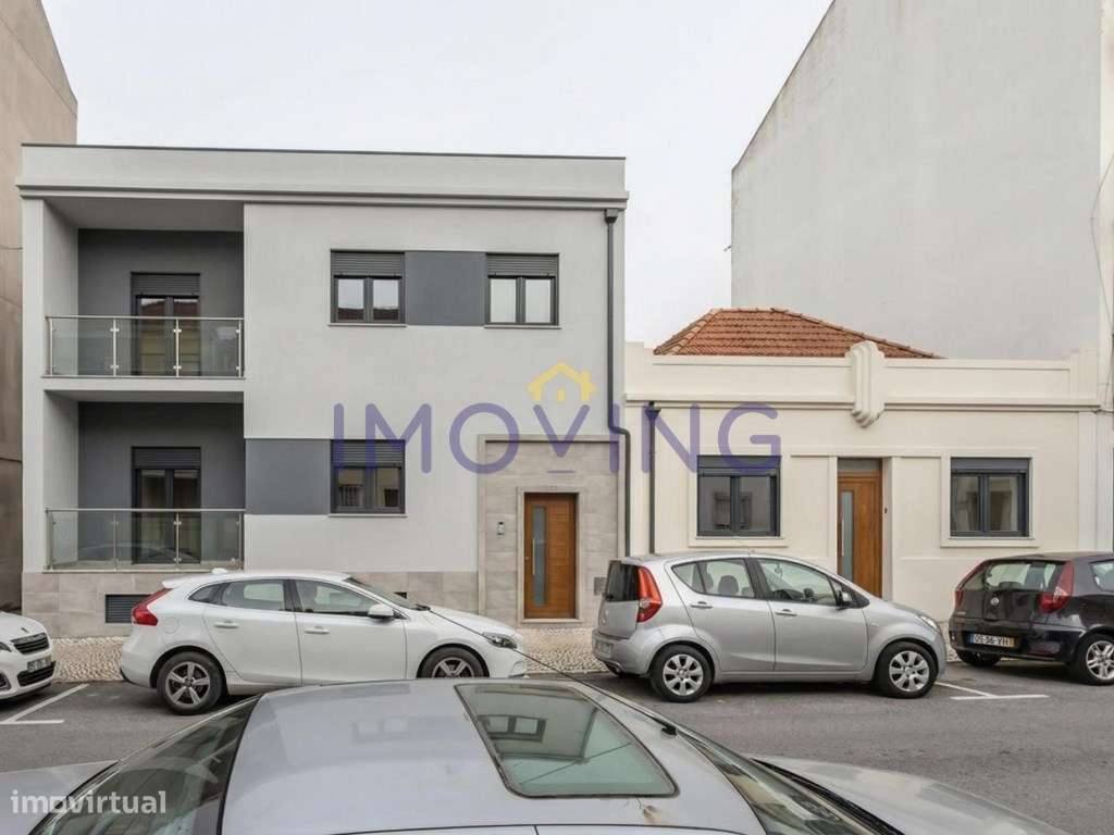 Prédio, moradia e garagens para Investimento-47