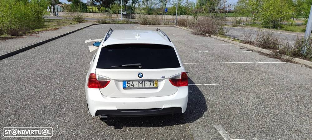 BMW 320 d Touring - 16