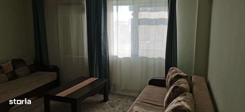 Inchiriez apartament 2 camere, mobilat, situat in Piata Centrala.