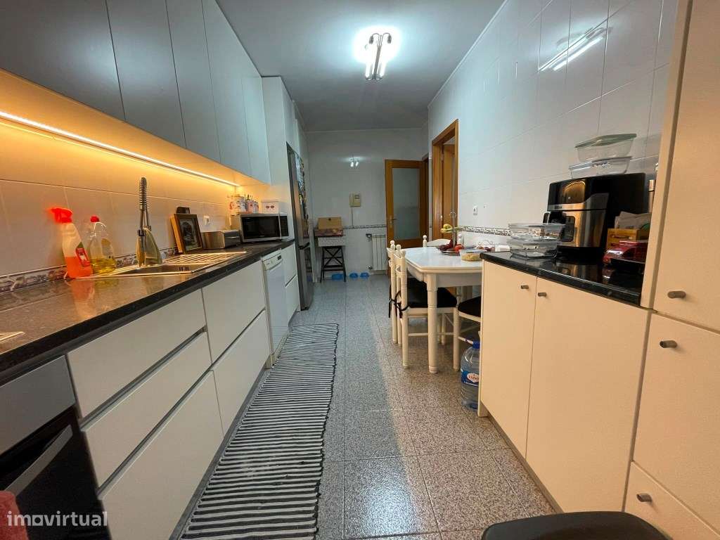 Apartamento T2 com Suíte, Varanda e Garagem | Alfena - Valongo-14