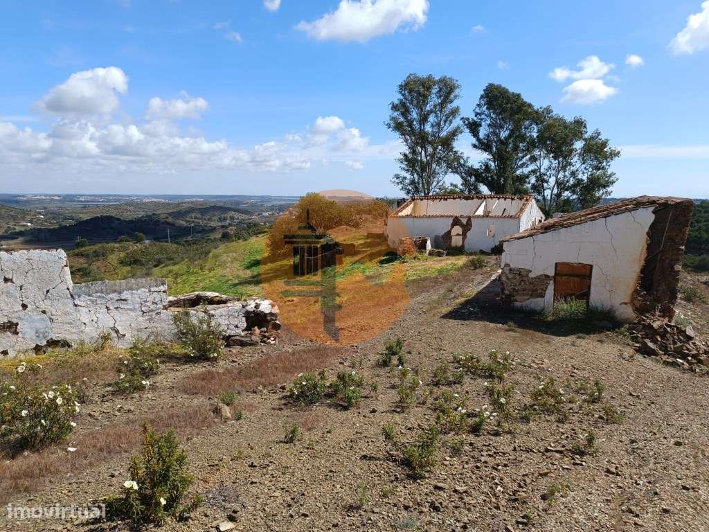 TERRENO COM RUINAS COM 14.040M2 - VISTA MAR E RIO - VALE FRIO - CAS... - Grande imagem: 4/55