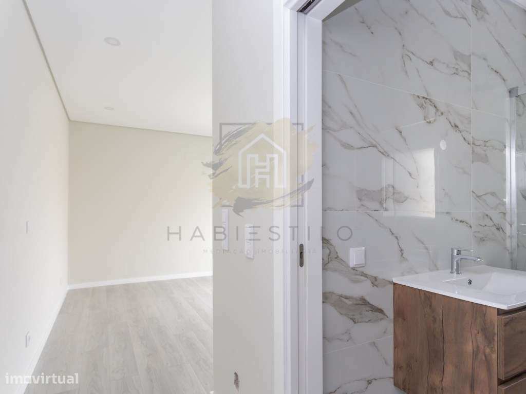 Moradia V4 nova com piscina-35