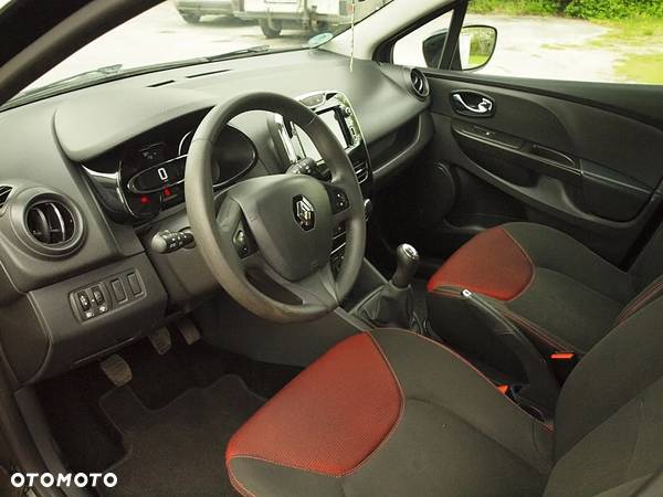 Renault Clio 1.2 16V 75 GPS - 14