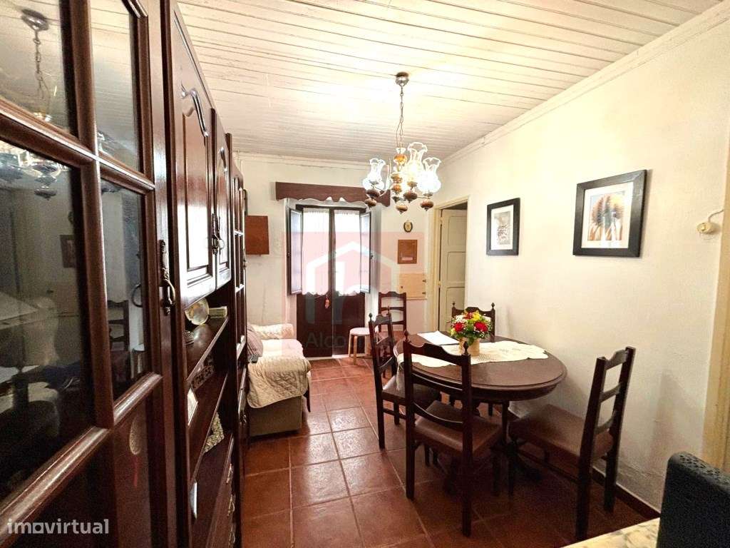 Moradia T1 no centro histórico de Alcochete-12