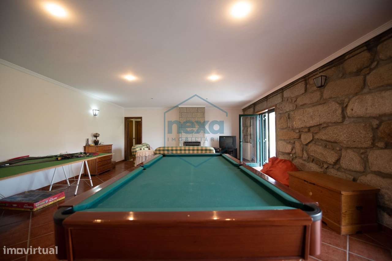 Moradia inserida em Quinta-52