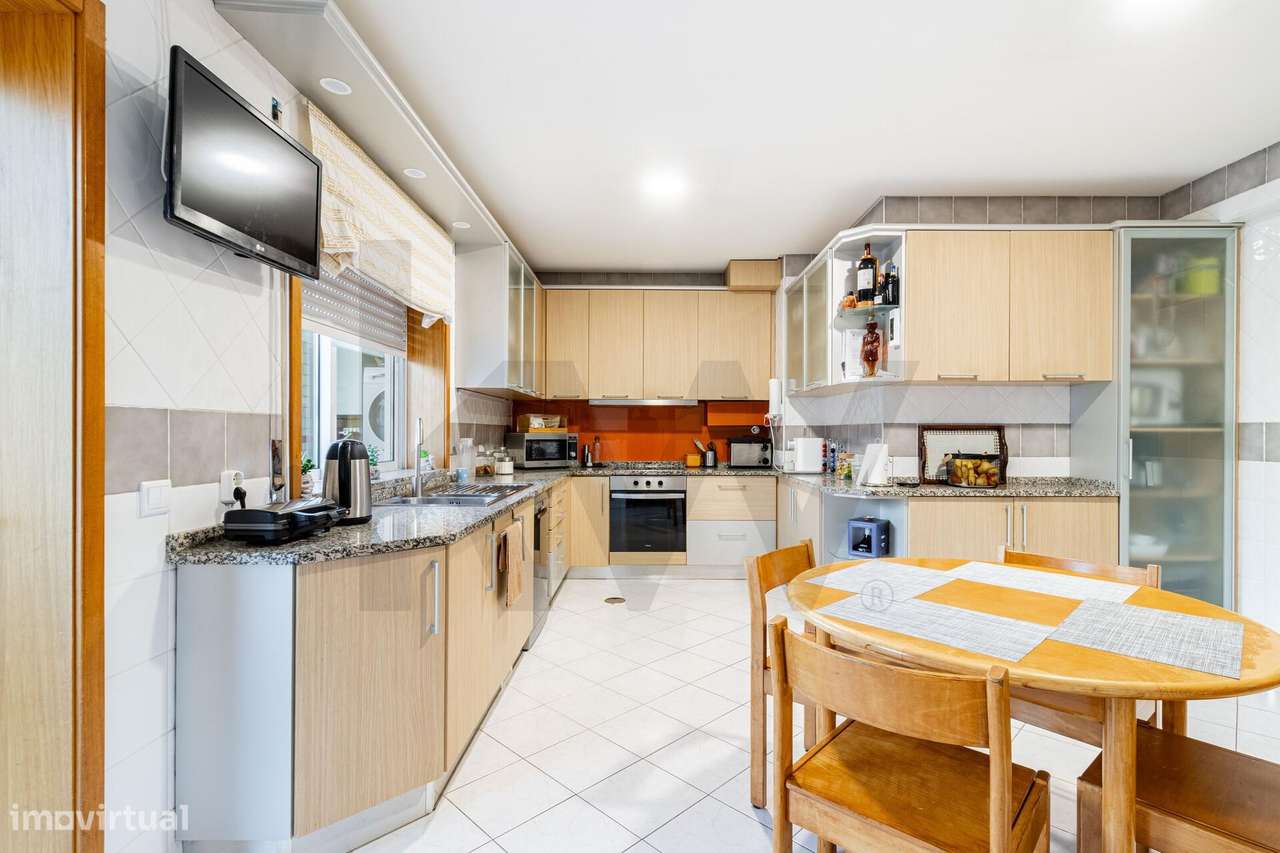 Apartamento T4 -Nogueira do Cravo – Oliveira de Azeméis!-7