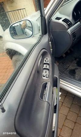 Suzuki Grand Vitara 2.0 Special Edition - 3