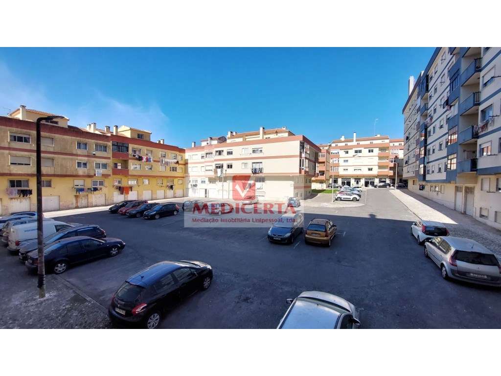 T2 - Mem Martins-11