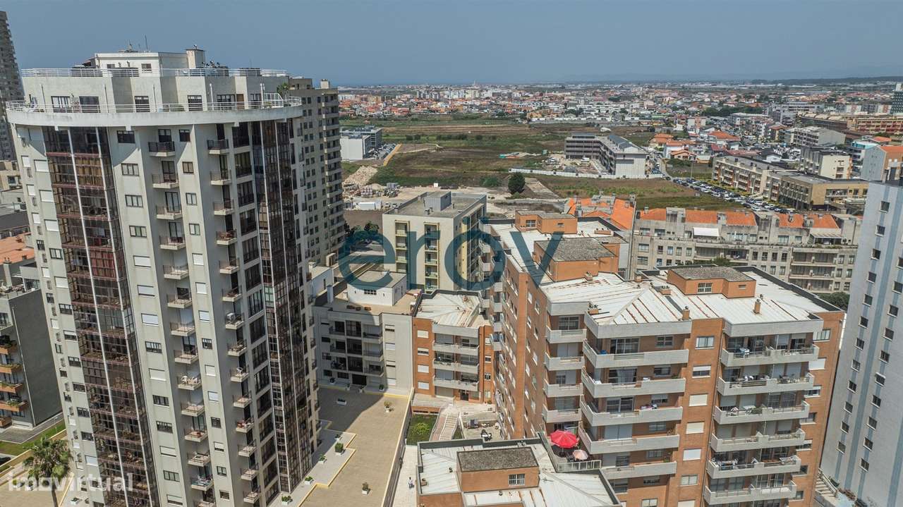 Apartamento T1 com Lugar de Garagem a 500 Metros da Praia – Póvoa de V-6