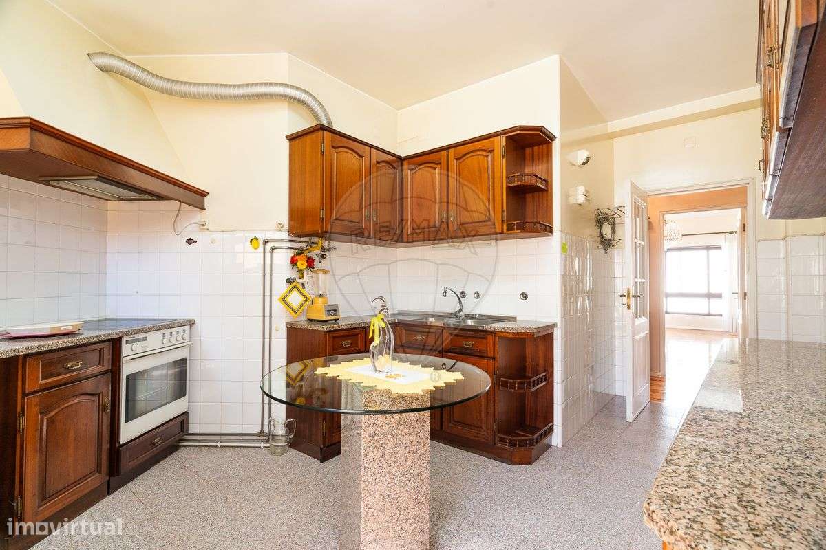 Apartamento T4 para venda - Grande imagem: 5/16