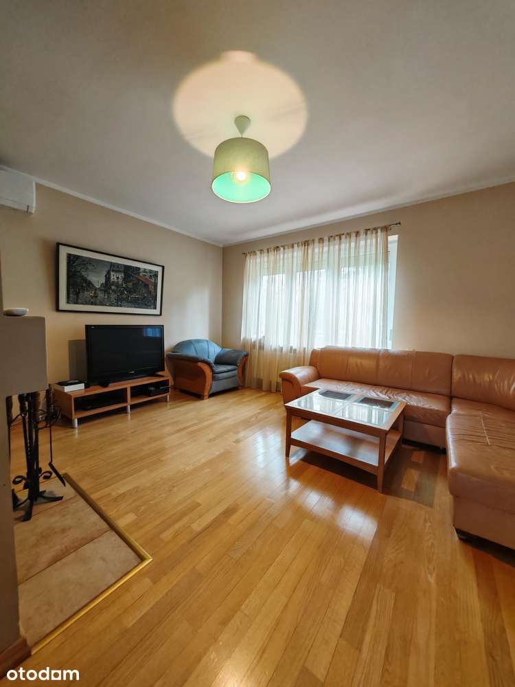 Dom  z budynkiem gospodarczym-4