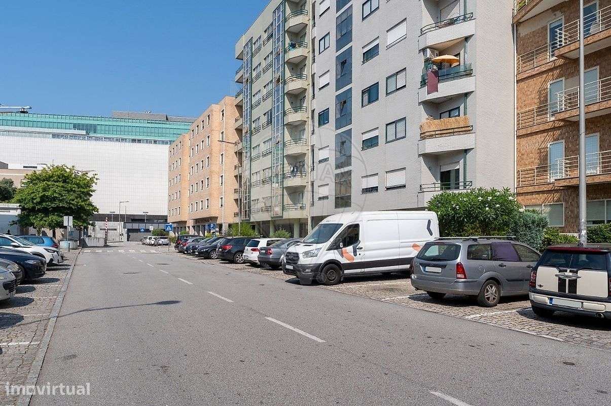 Apartamento T1 para arrendamento - Grande imagem: 1/13