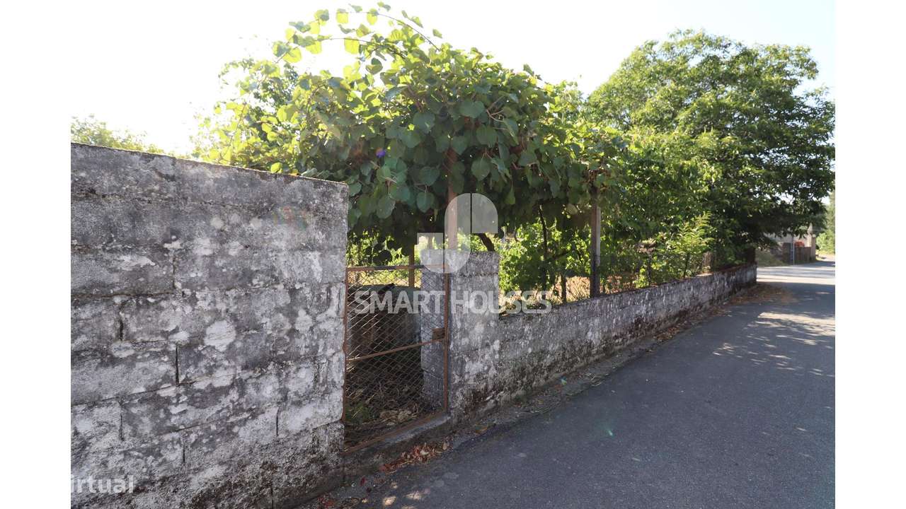 Moradia T2 Couto do Mosteiro c/ terreno-32