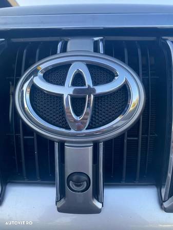 Toyota Land Cruiser 2.8l Turbo D-4D Aut. Luxury - 16