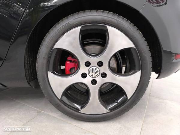 VW Golf 2.0 TSi GTI DSG - 22