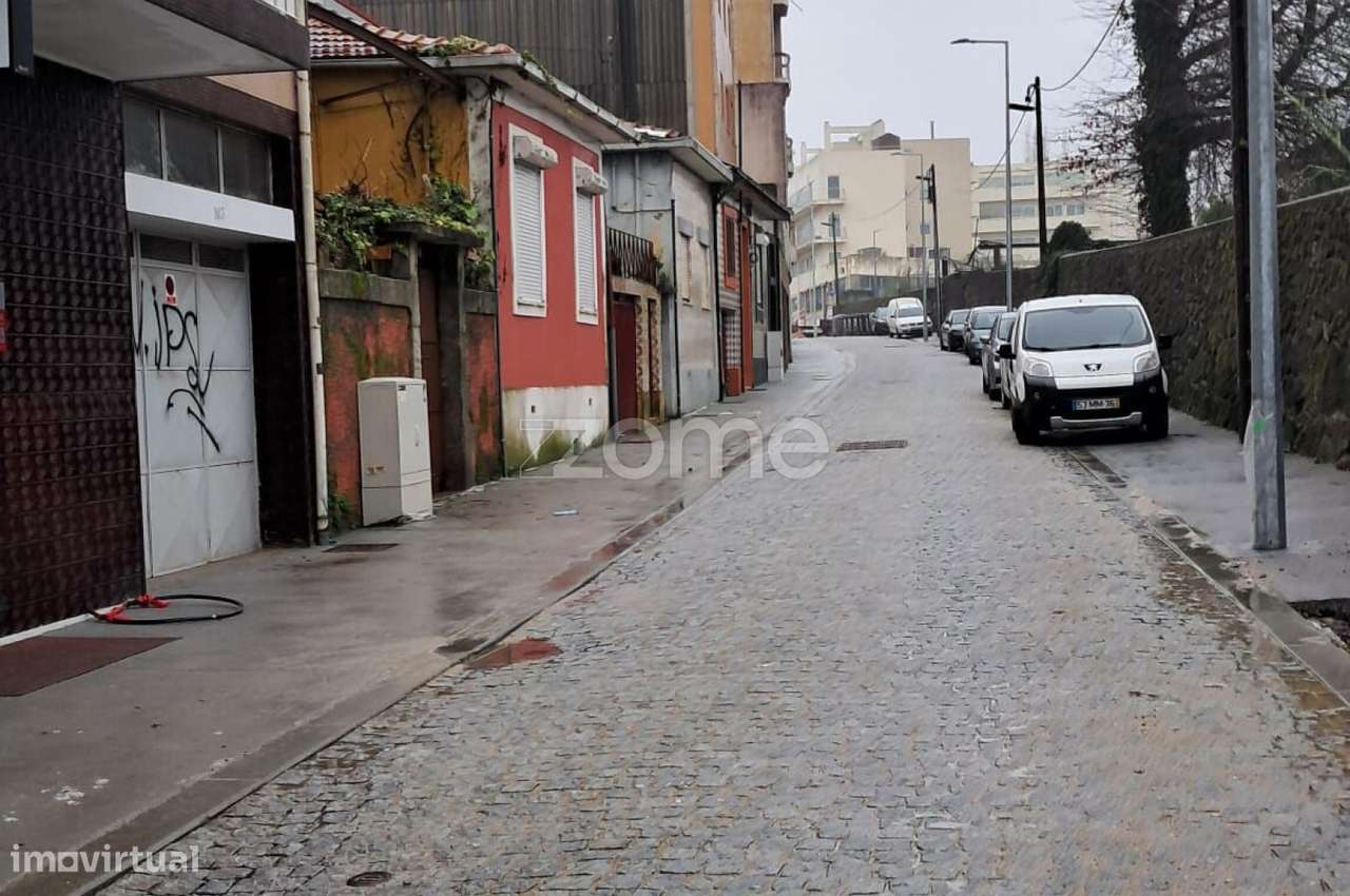 Moradia para recuperar em Ramalde - Grande imagem: 4/15