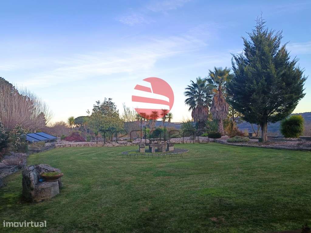 Moradia de Luxo com Jardim, Lago, Vinha, Piscina Coberta e Vistas D... - Grande imagem: 4/27