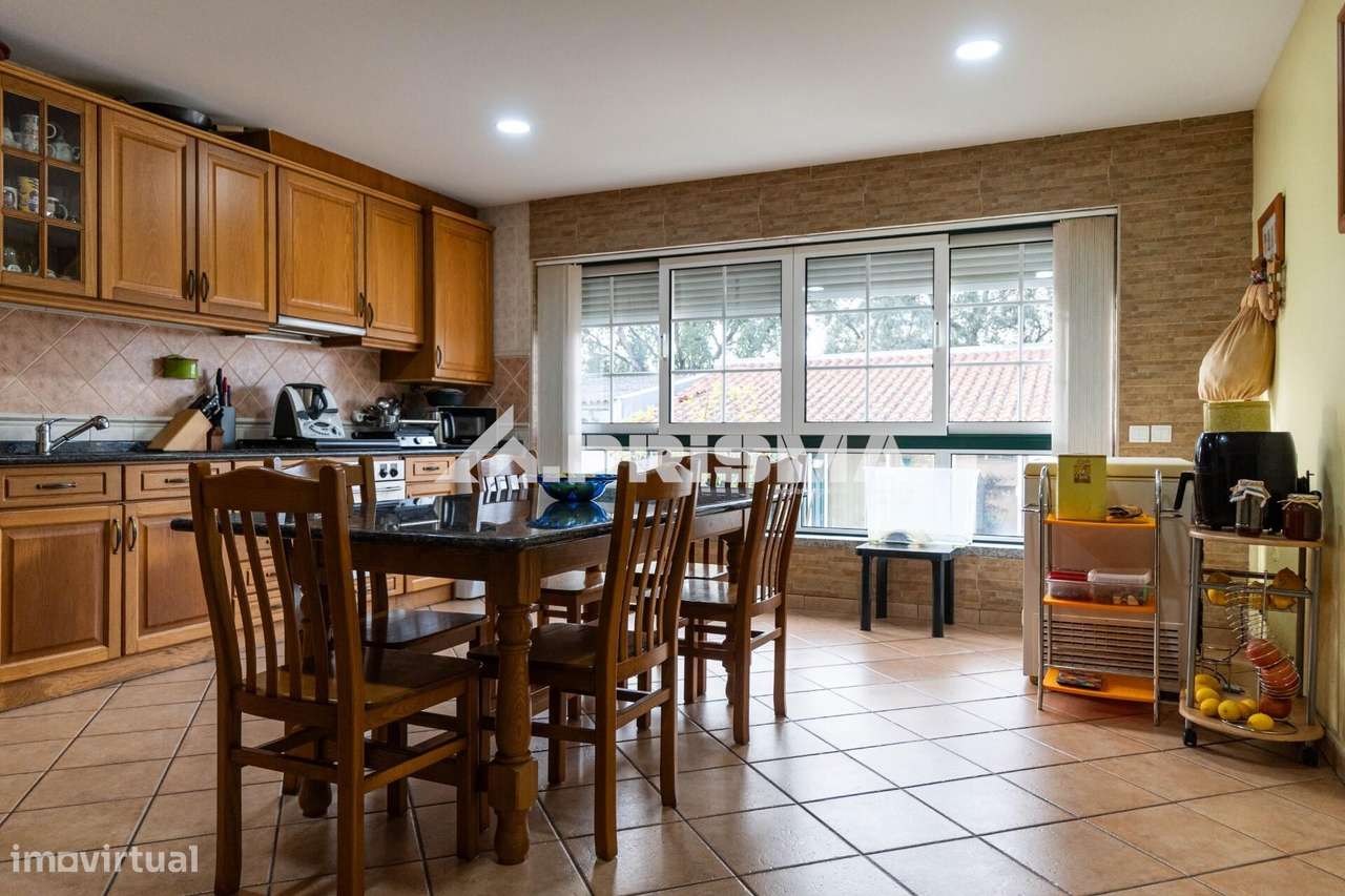 Duplex T3 com Terraço em Alcains – Casa Ideal para Quem Procura Espaço-18