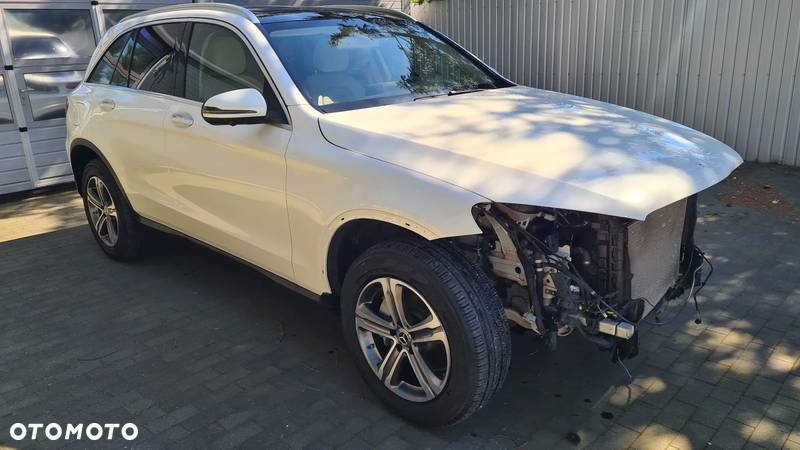 Mercedes-Benz GLC 300 4Matic 9G-TRONIC Exclusive - 1